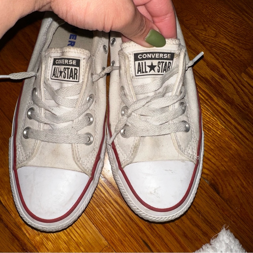 Low top White Converse - Picture 2 of 4